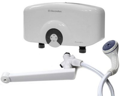 Electrolux SMARTFIX 6,5 TS Водонагреватель;  тип: электрический проточный;  объем: - л;  мощность: 3,0-3,5-6,5 кВт;  габариты: 135x270x...	  подробнее
	        