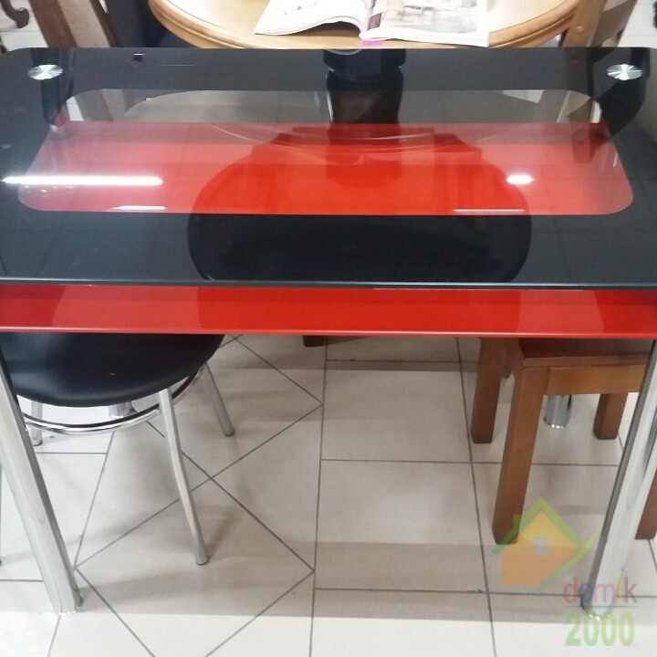 Стол стеклянный красное/черное