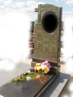 00027Гранитный памятник00027