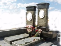 00032Гранитный памятник00032