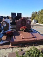 00064Гранитный памятник00064