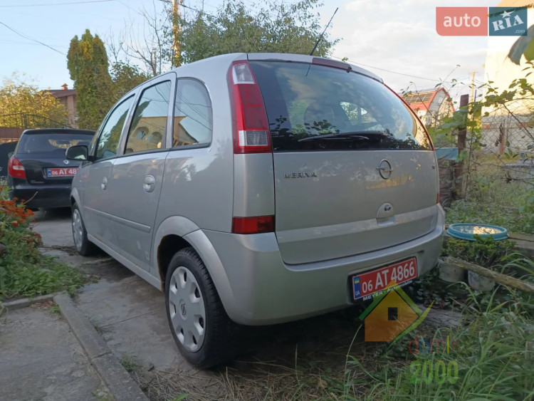 Автомобиль OPEL MERIVA 1,6 Бензин 2005 год